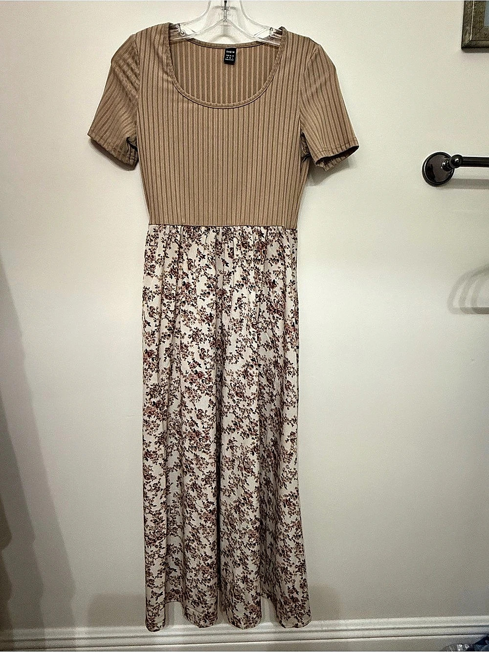SHEIN Floral Maxi Dress in Brown & Pink Size Medium